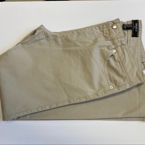 Forever 21 Mens Clean Wash Skinny Pants NWOT - Picture 6 of 7